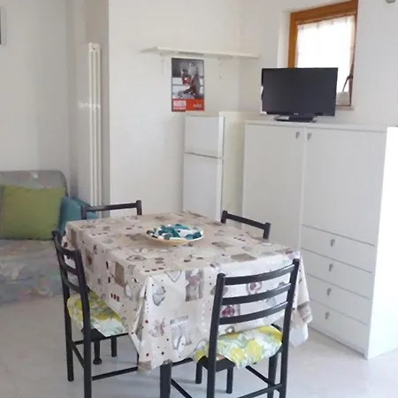 Apartment R33 - Trilocale A 150 Mt Dalle Spiagge *